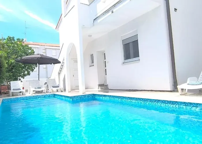 Kiara House With Private Pool