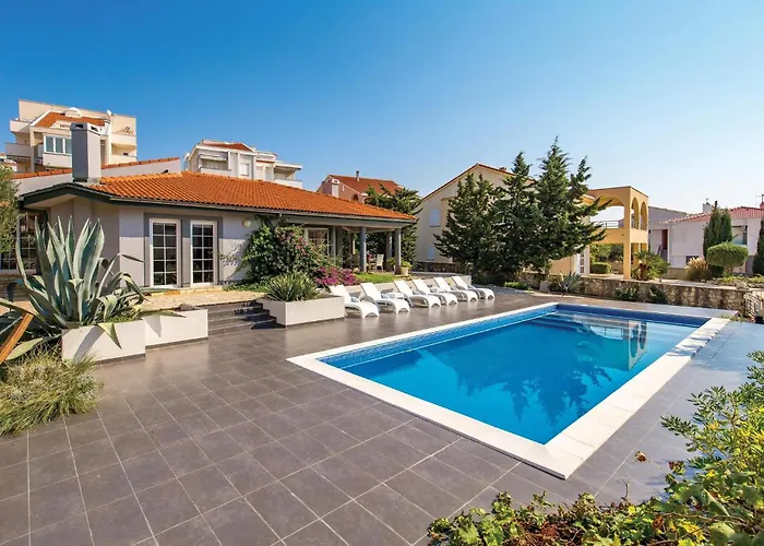 Stunning Home In Novalja